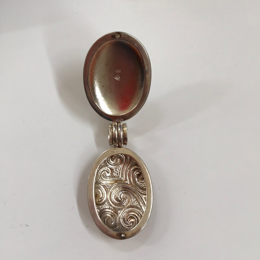 Silpada Locket - Picture 7 of 9